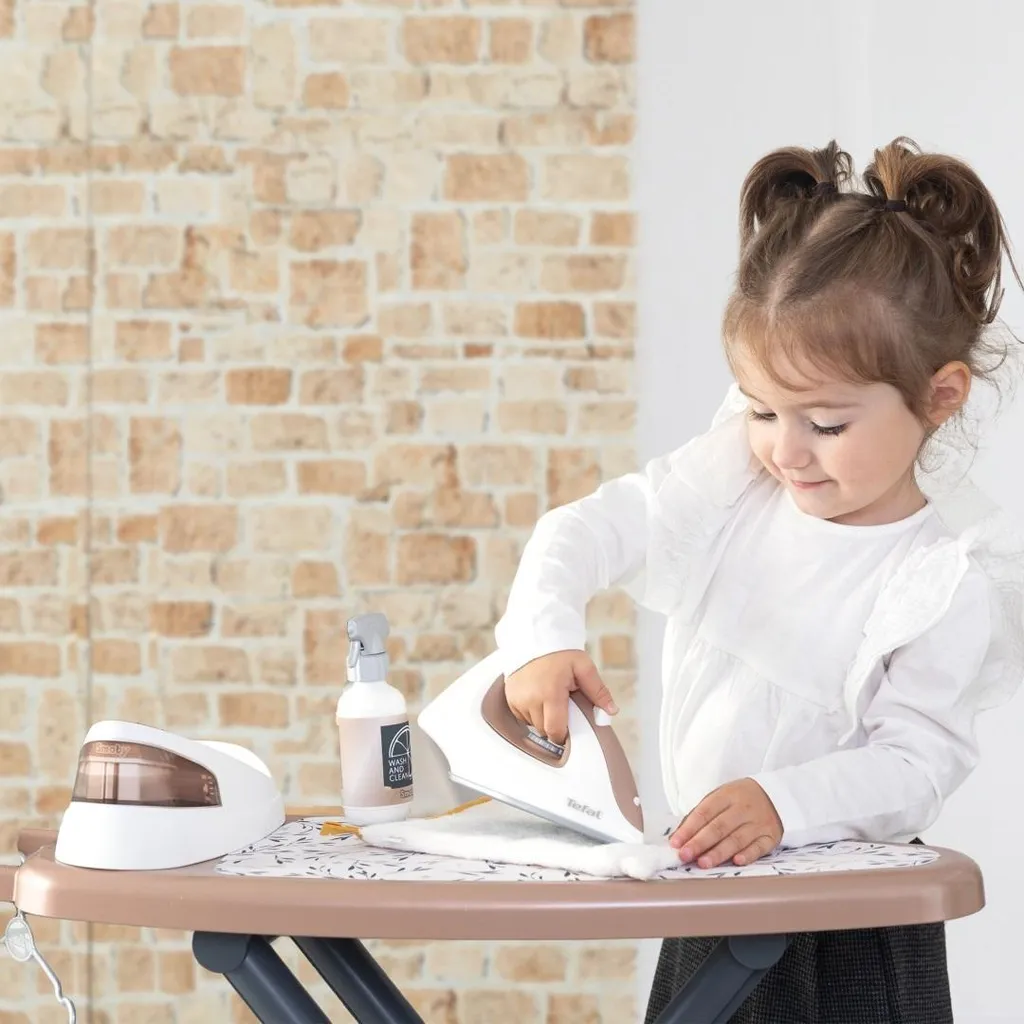 Table à repasser enfant Smoby MiniTefal pliable avec sa centrale à vapeur - 4
