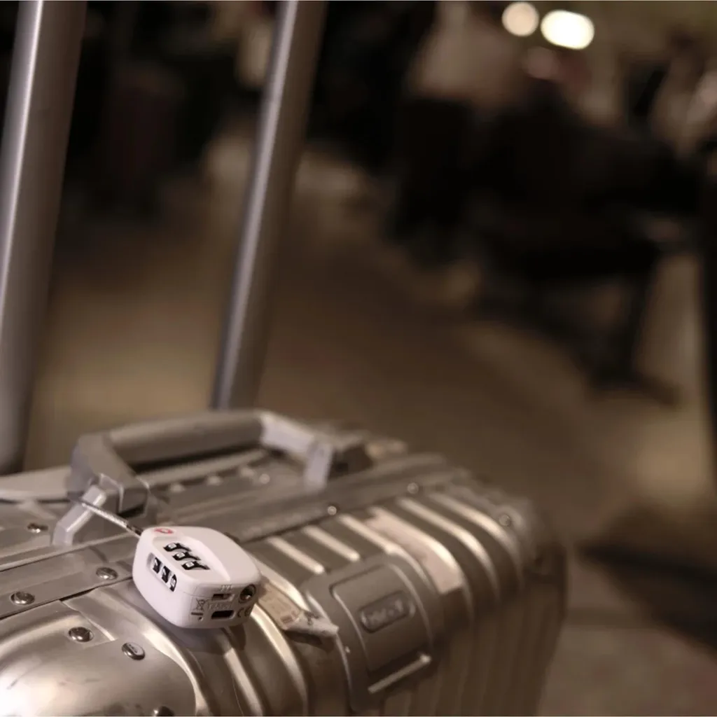 Traceur Bagage Boompods Lock Blanc : Bluetooth et Sécurité TSA Garantie - 9