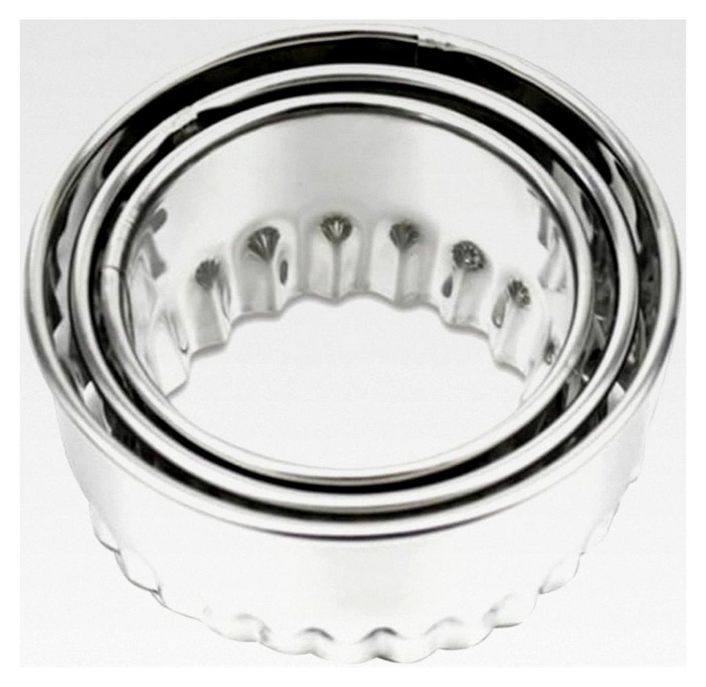 Ausstechformen Set 3 Stück Edelstahl Runde Ausstecher für Scones, Donuts und Ravioli – 6 cm, 7 cm und 8 cm – Mit gewelltem Rand für optimale...