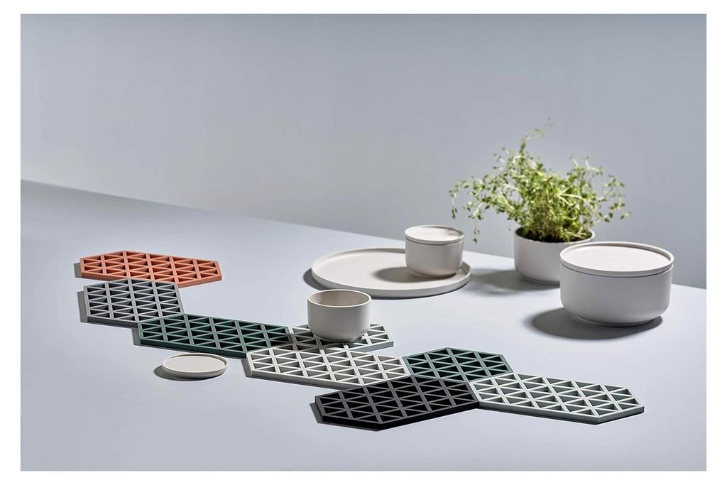 Triangles Topfuntersetzer, hitzebeständig bis 250 °C, Silikonuntersetzer, dekorative Untersetzer für Töpfe und Pfannen, spülmaschinenfest, 16 ...