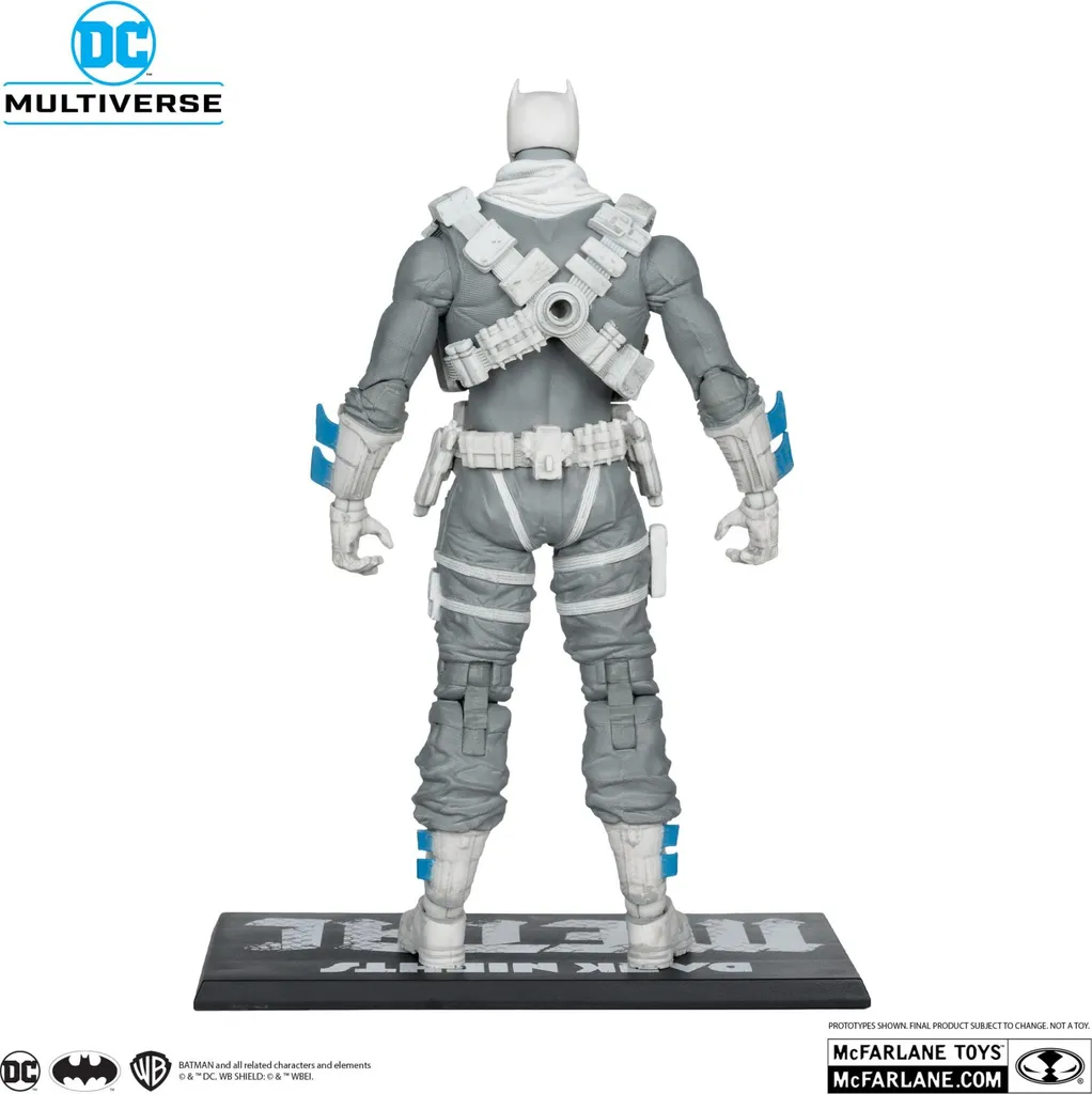 Statuette articulée DC Multiverse The Grim Knight version Collector 18cm