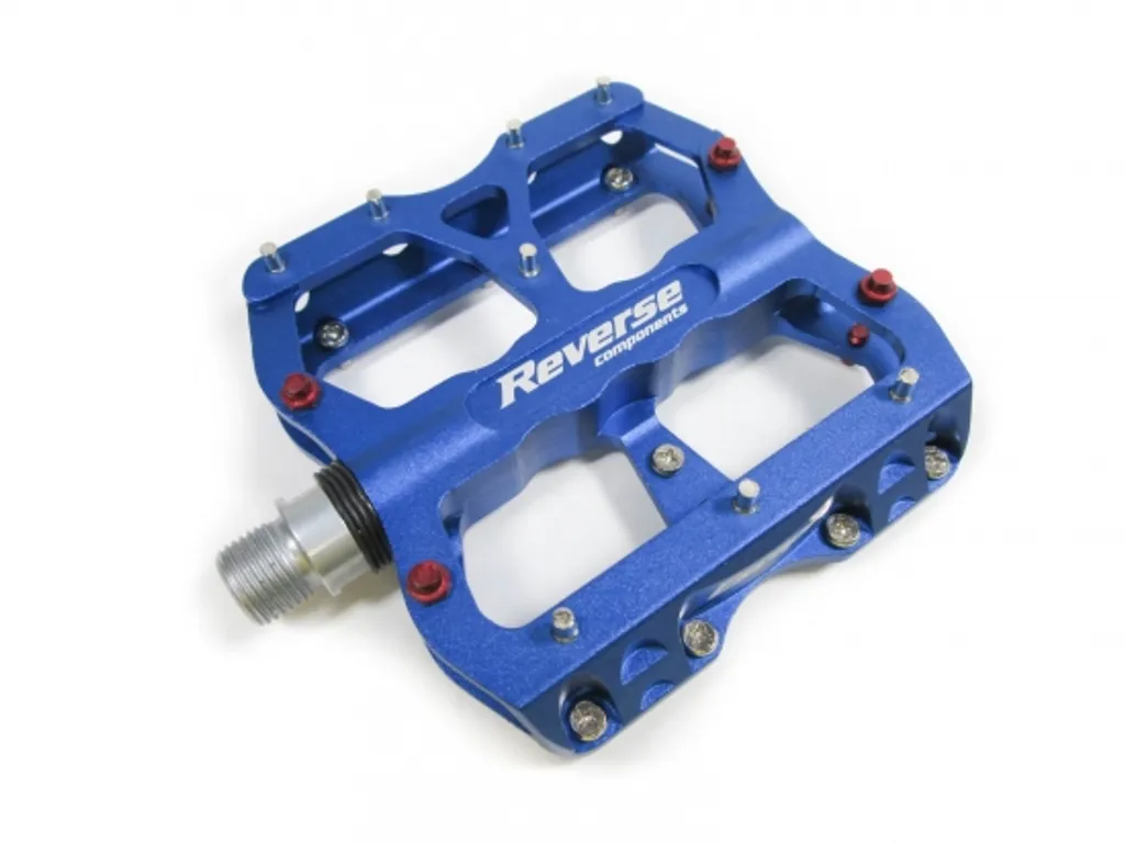 Pédales de VTT Reverse Escape avec picots interchangeables bleu foncé - 3