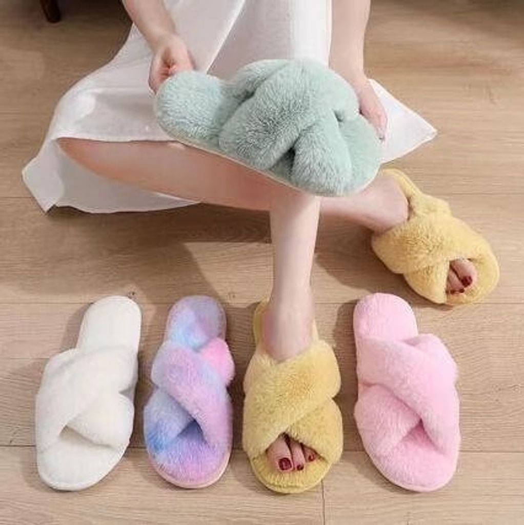 Produktbild von Plüsch Hausschuhe Damen Winter Filzhausschuhe Damen Geschlossen Warm Weiche Pantoffeln Flauschig Filz Winterhausschuhe Rutschfest Hüttenschuhe Bequeme Gefüttert Dick Besohlt Flache Für Indoor Outdoor