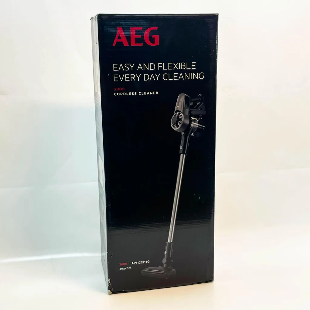 Aspirateur 2 en 1 AEG AP31CB21TG pour un nettoyage complet de la maison