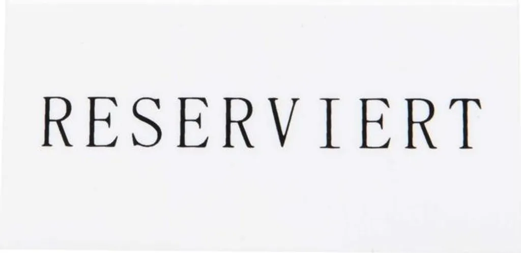 Évitez les erreurs de placement avec ces 5 supports de table Reserviert