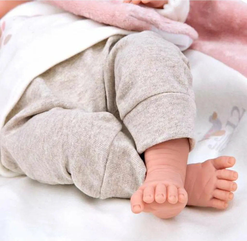 Poupée bébé Arias Elegance avec mécanisme sonore et ensemble blanc - 2
