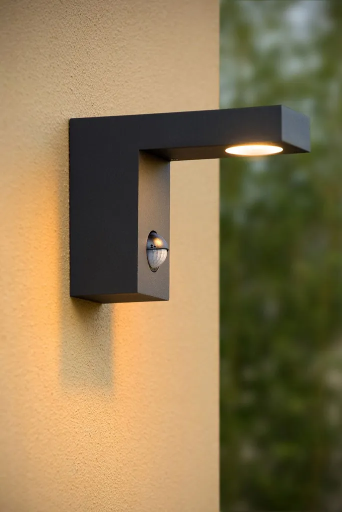 Applique Murale LED TEXAS : Solution d'Éclairage Extérieur Antibuée - 2