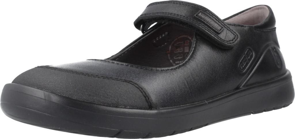 Biomecanics Shoes 225-251022-A054 in Black color size 33