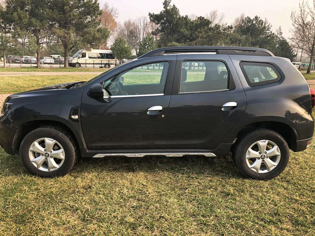 Seuil de porte en acier inoxydable anti-rayures pour Dacia Duster 2