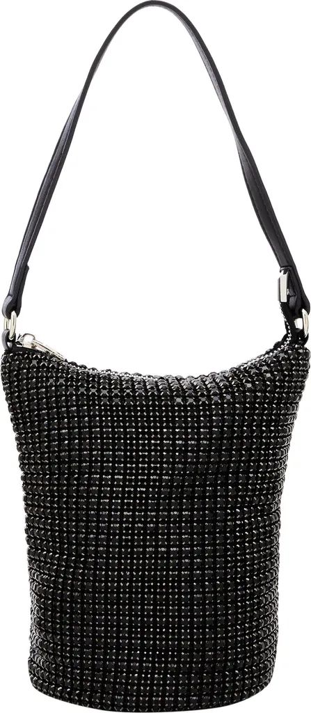 Sac à main noir femme spacieux pour ne plus manquer de place en ville