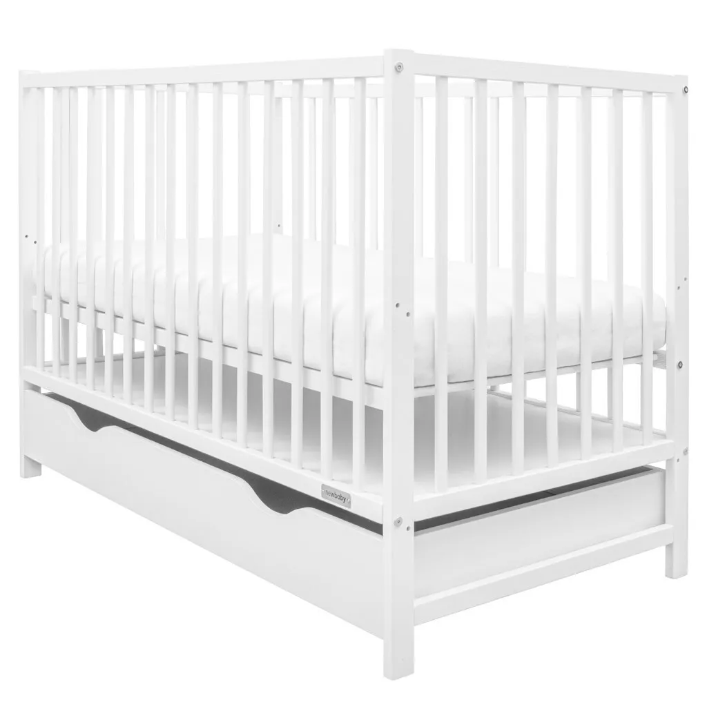 Lit de bébé blanc 60x120 New Baby BASIC idéal pour optimiser l'espace
