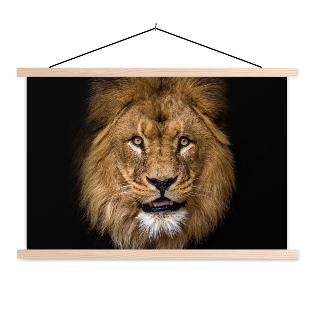 MuchoWow Textilposter Löwe - Porträt - Schwarz - Tiere 60x40 cm mit holzfarbenen Rahmen - Bilder