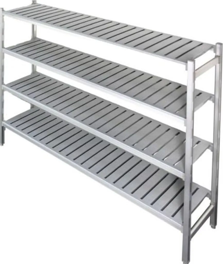 Rayonnage de cuisine 4 étagères Combisteel pour optimiser le stockage froid
