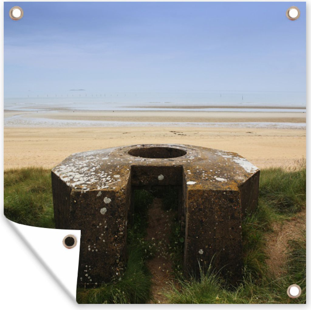 MuchoWow 100x100 cm Outdoor-Poster Gartendeko Sichtschutz Garten Poster für den Garten Sockel eines Geschützes am französischen Utah Beach an ...