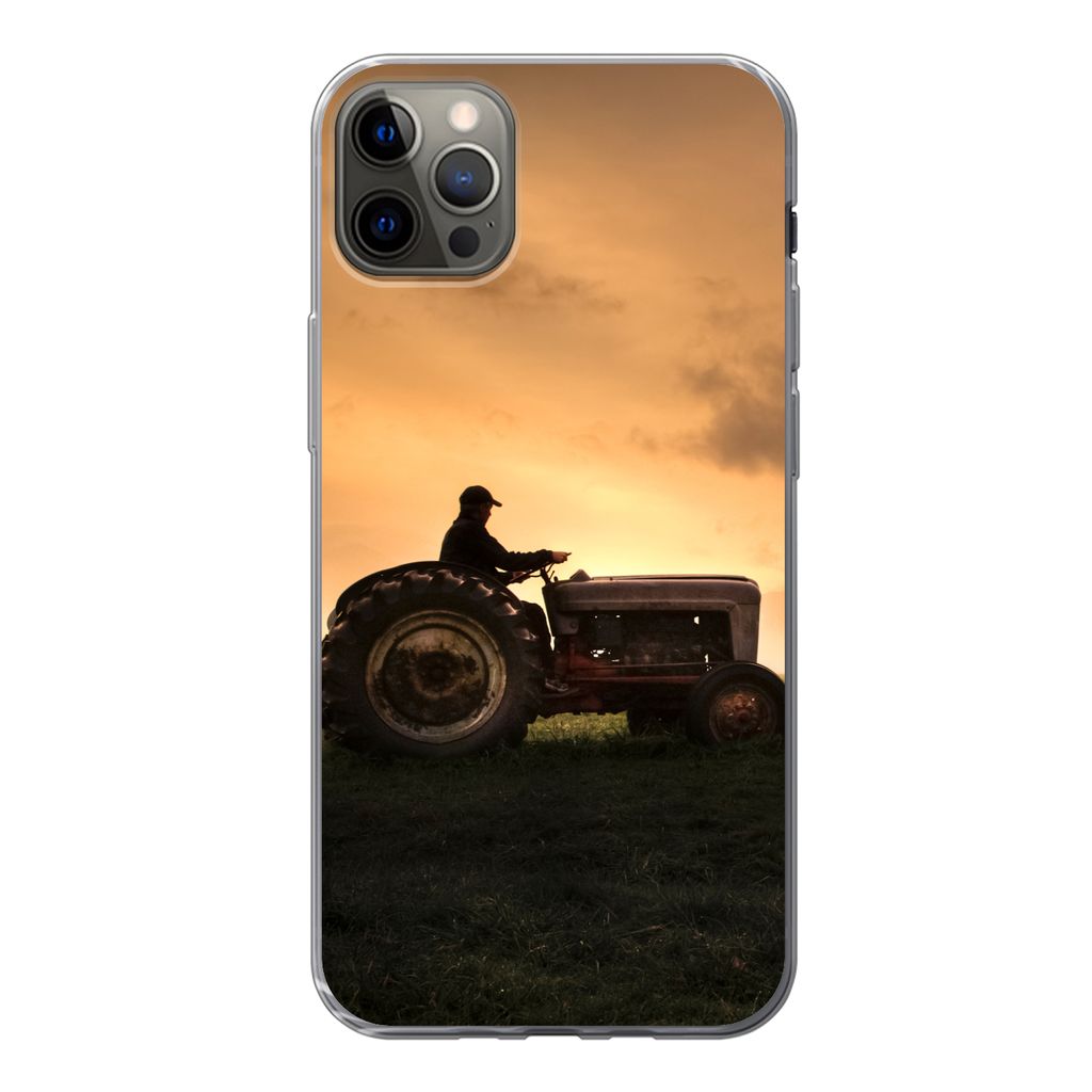 MuchoWow Handyhülle Schutzhülle Hülle für iPhone 12 Pro Max Traktor - Landwirt - Nebel Silikon Softcase Handy Hülle - Hartschale