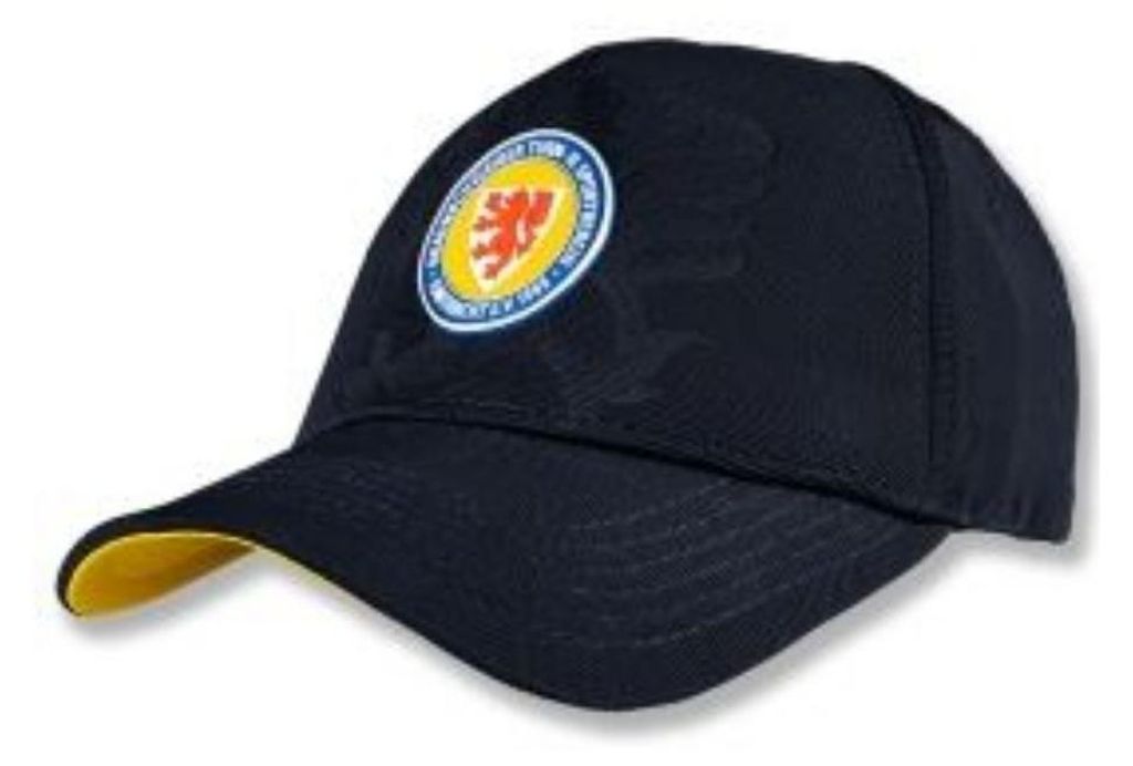 Eintracht Braunschweig Cap Logo Produktbild 