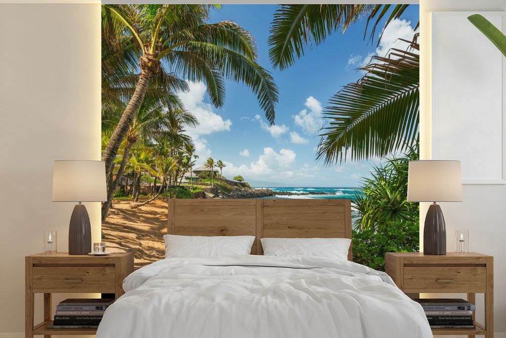 MuchoWow Fototapete für Wohnzimmer oder Schlafzimmer Wandtapete Vinyl Motivtapete Blick auf das Meer zwischen den Palmen auf Maui - 220x220 cm -...