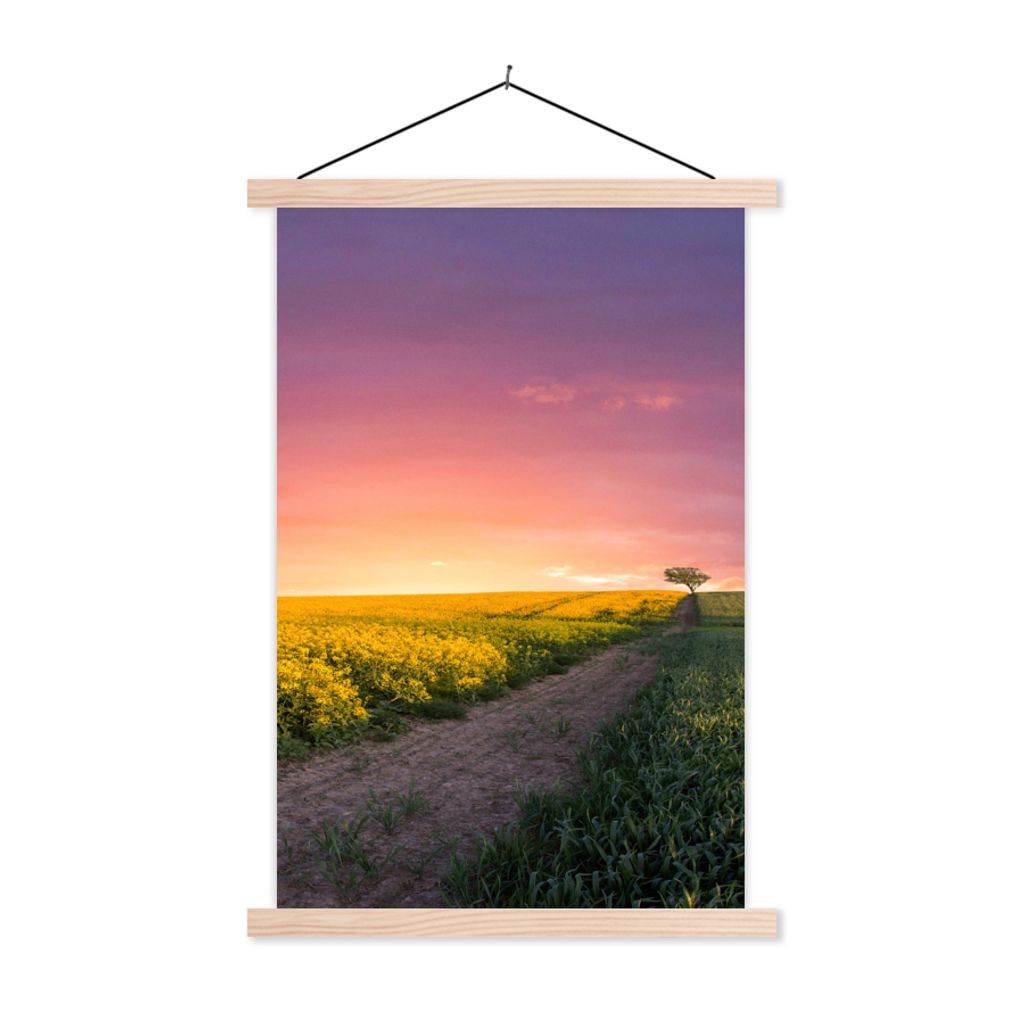 MuchoWow Textilposter Blumen - Straße - Himmel - Gelb - Lila - Sonnenuntergang - Natur 120x180 cm mit holzfarbenen Rahmen - Textil-Plakat
