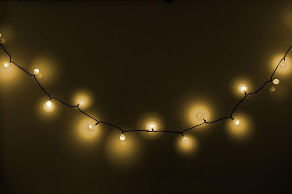 Catena luminosa MagicHome Natale Cherry Balls, 100x LED Immagine del prodotto 