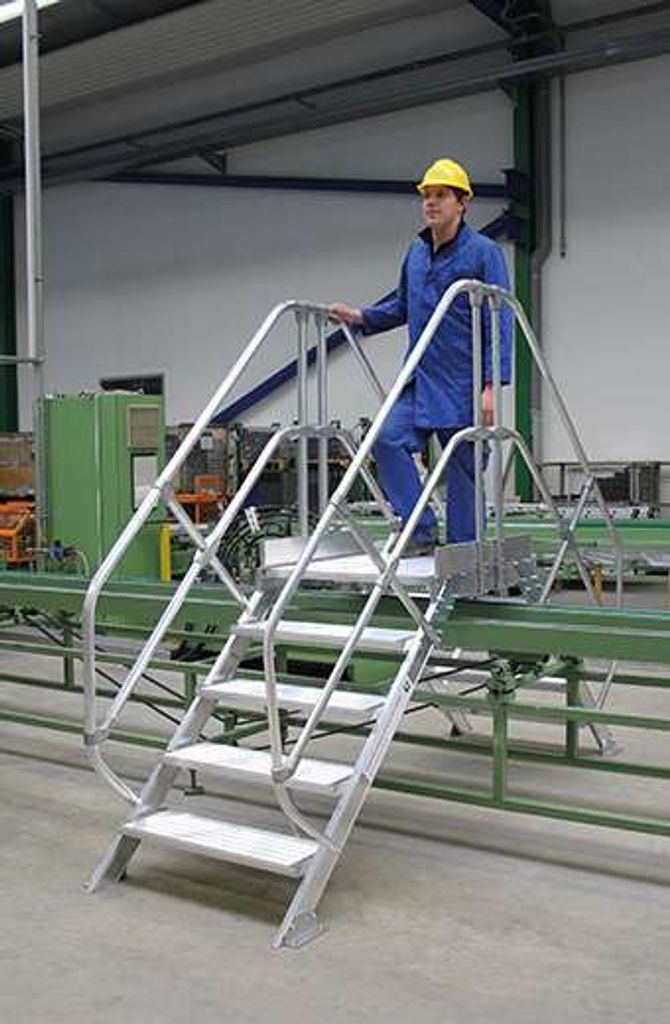 Günzburger Steigtechnik Überstieg 45° Stufenbreite 600 mm 11 Stufen - 600941