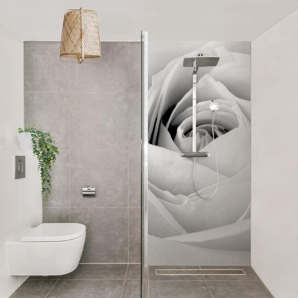 Duschrückwand mit Motiv selbstklebend - 0.61 mm Wandpaneel wasserfest Rose schwarz weiss Landhaus Badrückwand fugenlos Premium matt 110x190 cm