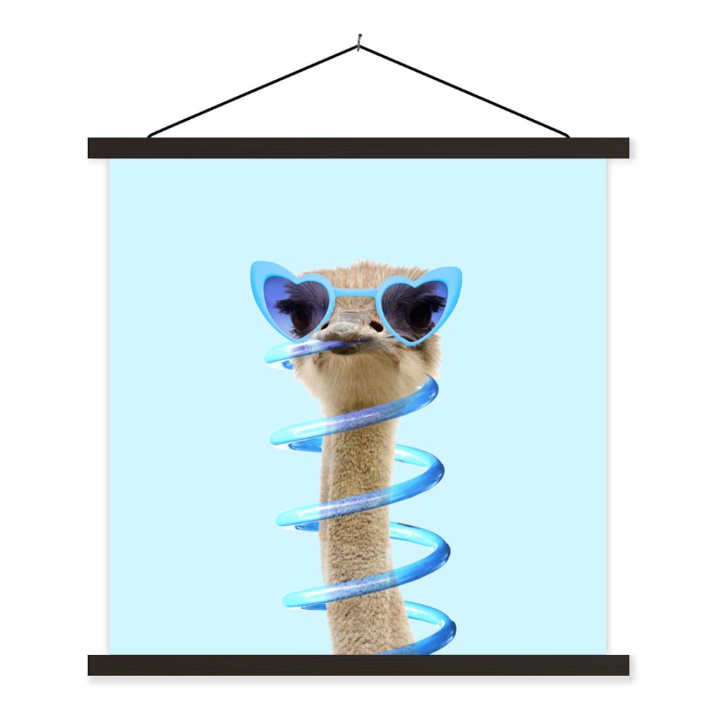 MuchoWow Textilposter Strauß - Sonnenbrille - Blau - Tiere 120x120 cm mit schwarzem Rahmen - Aufhängungsset