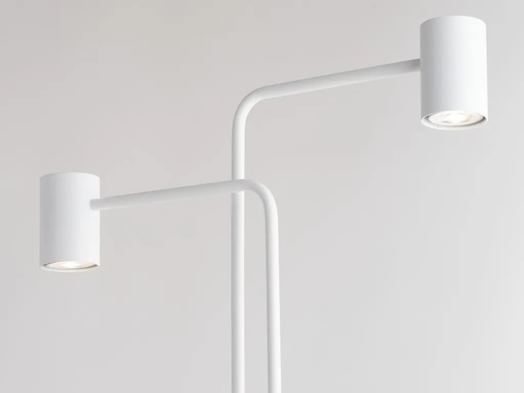 Éclairage d'appoint puissant : lampadaire blanc Luis Sigma 2 spots GU10