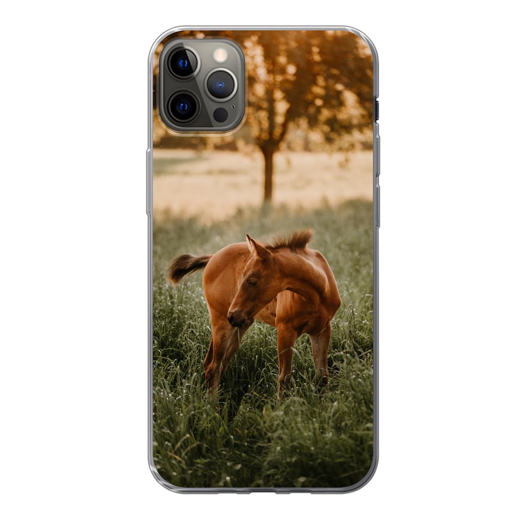 MuchoWow Handyhülle Schutzhülle Hülle für iPhone 13 Pro Max Pferd - Gras - Baum Silikon Softcase Handy Hülle - Mobiltelefon