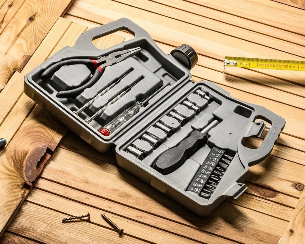 Kit outils multifonction en bidon acier - Rangement robuste et compact