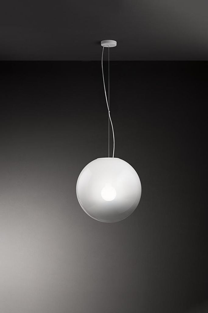 Pendelleuchte aus mundgeblasenem, opalweißem Glas, Gestell aus Metall und Aluminium, Durchmesser 40 cm, E27-Fassung, Schutzklasse I, IP20 - Perenz