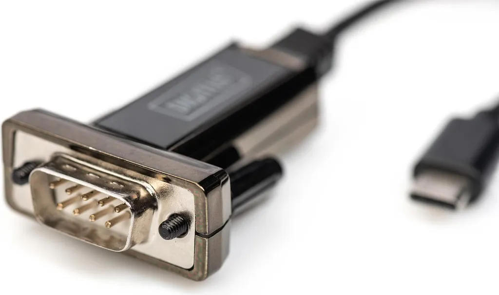 Adattatore DIGITUS USB-C a Seriale RS232 FTDI - Convertitore Industriale DB9 - 5