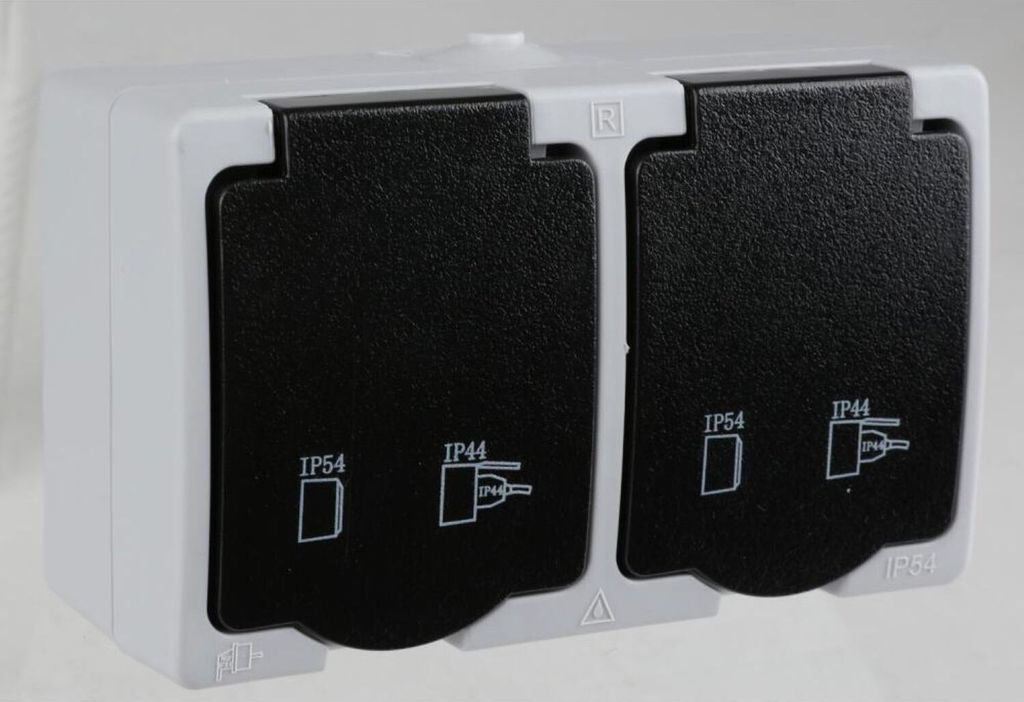 5x Schutzkontakt Steckdose 2er IP44 Schwarz Aufputz Waagerecht Klappdeckel Strom