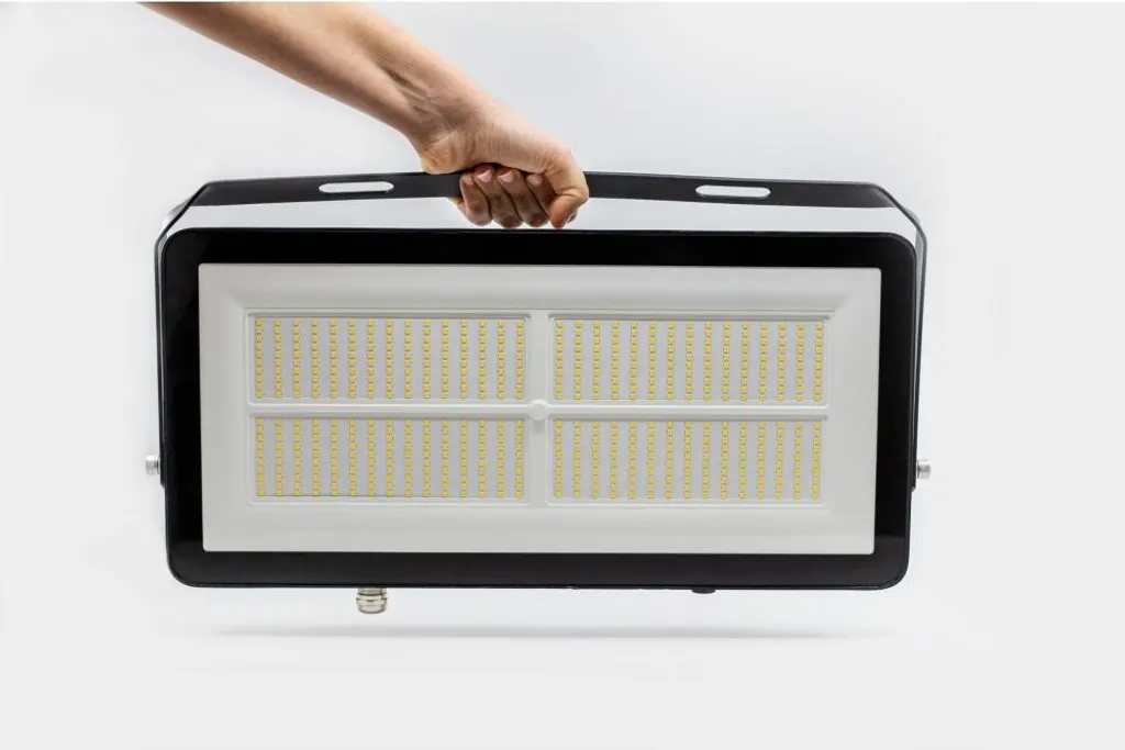 Projecteur extérieur LED puissant 100W à teinte réglable CCT - 3