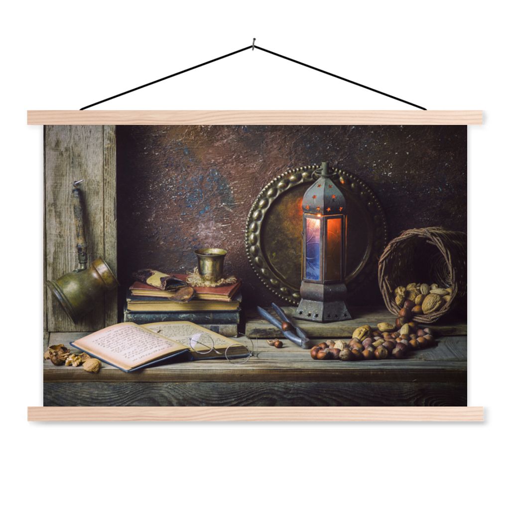 MuchoWow Textilposter Buch - Stilleben - Walnuss - Laterne - Vintage 60x40 cm mit holzfarbenen Rahmen - Bilder