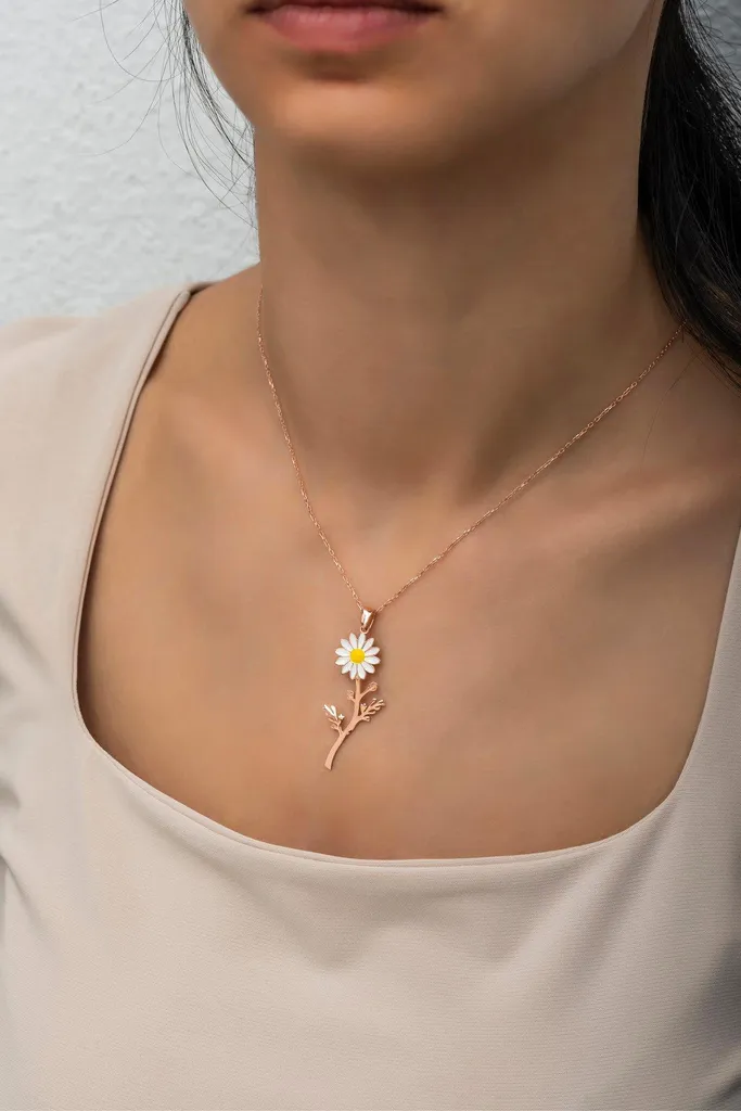Collier marguerite argent et rose : le cadeau idéal pour anniversaire - 3