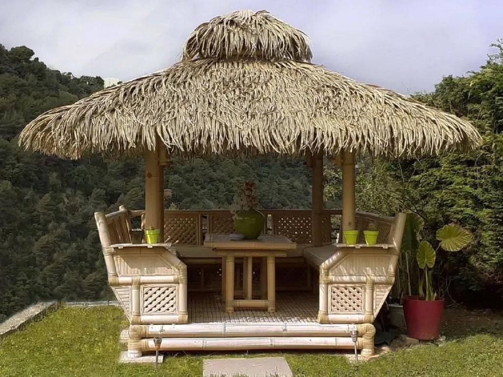 Casa Padrino Luxus Gartenhaus Naturfarben 360 x 360 x H. 350 cm - Wetterbeständiges Bambus Garten Haus - Bambus Pool Haus - Bambus Outdoor Haus - ...