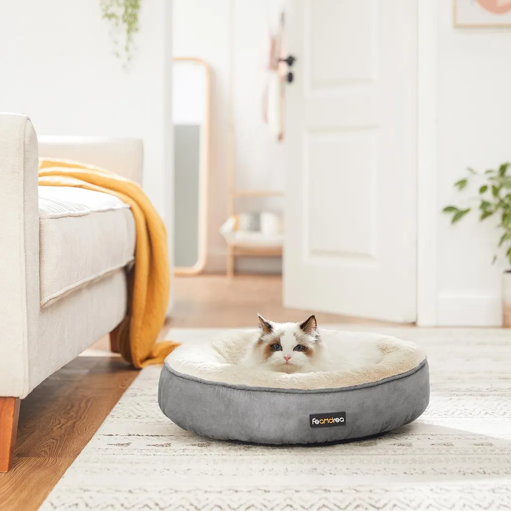 Cuccia esterna per cani grigio-bianca: impermeabile e super resistente - 3