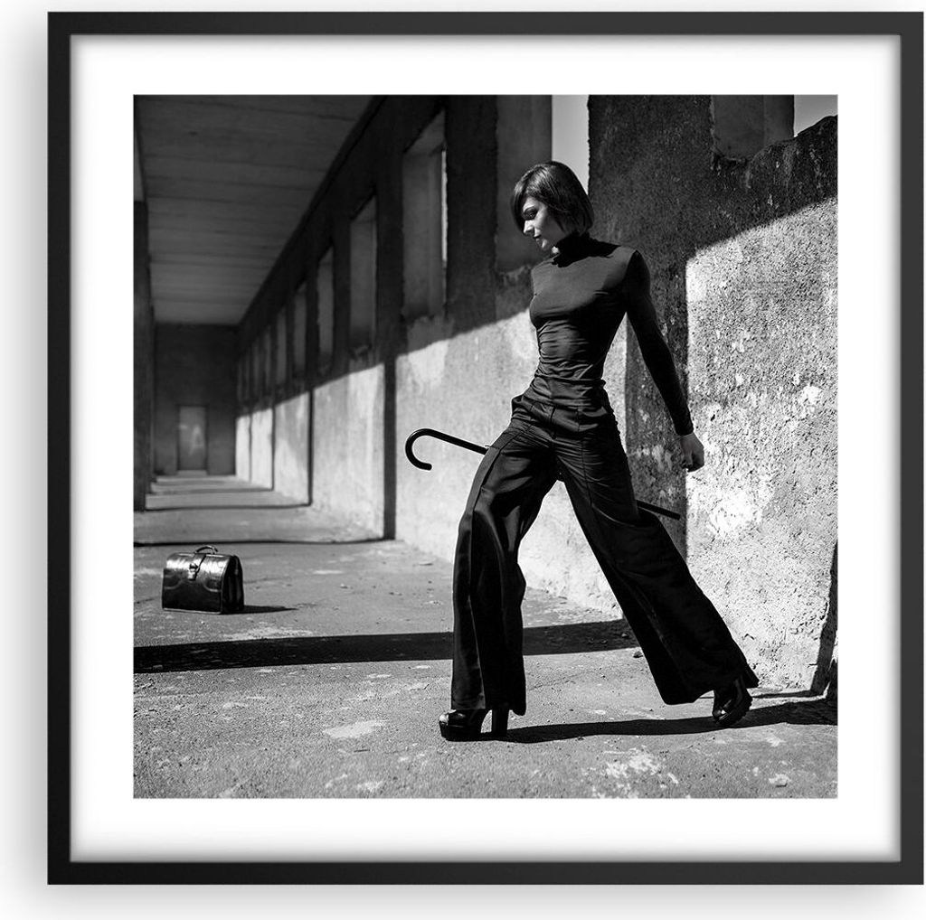 Gerahmtes Poster - Schwarzer Rahmen - Fotografie Mode Frau - 50x50 cm - Wand Bild - Wanddeko - Wandbilder - Kunstposter - Wandposter - Bilderrahmen...