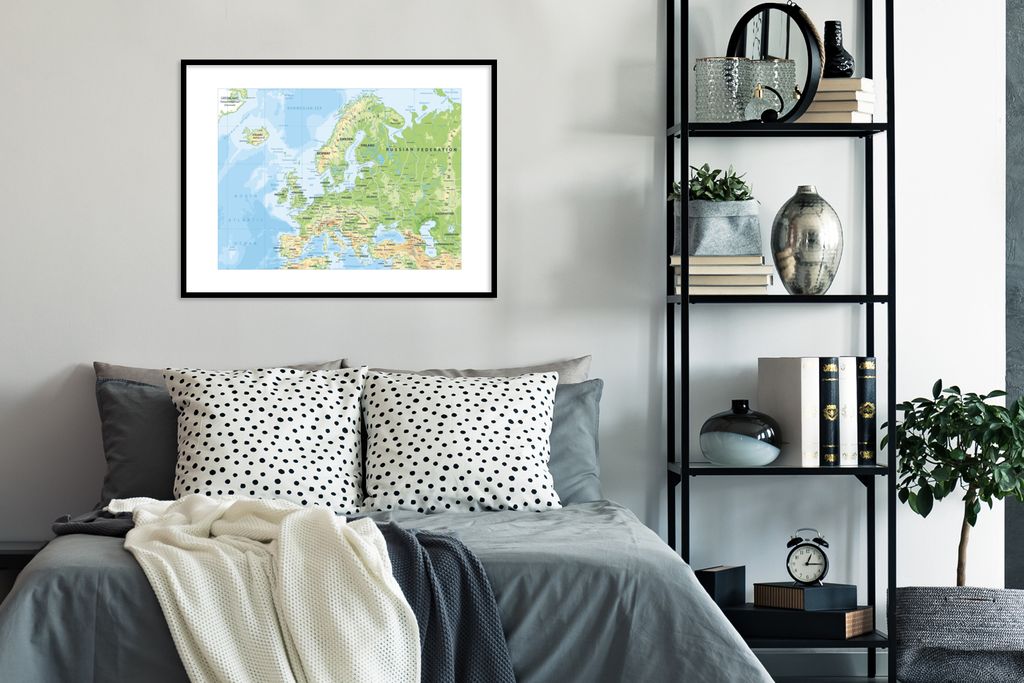 MuchoWow MuchoWow Gerahmtes Poster Karte - Europa - Geographie 80x60 cm - Poster mit zchwarzem Bilderrahmen - Schlafzimmer-Dekorationen - Fotop...