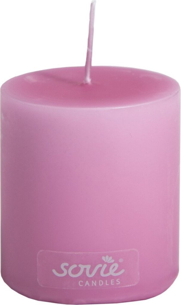Sovie CANDLES Stumpenkerze in Violett Ø 50 mm x H 60 mm, Brenndauer ca. 16 Std., 1 Stück