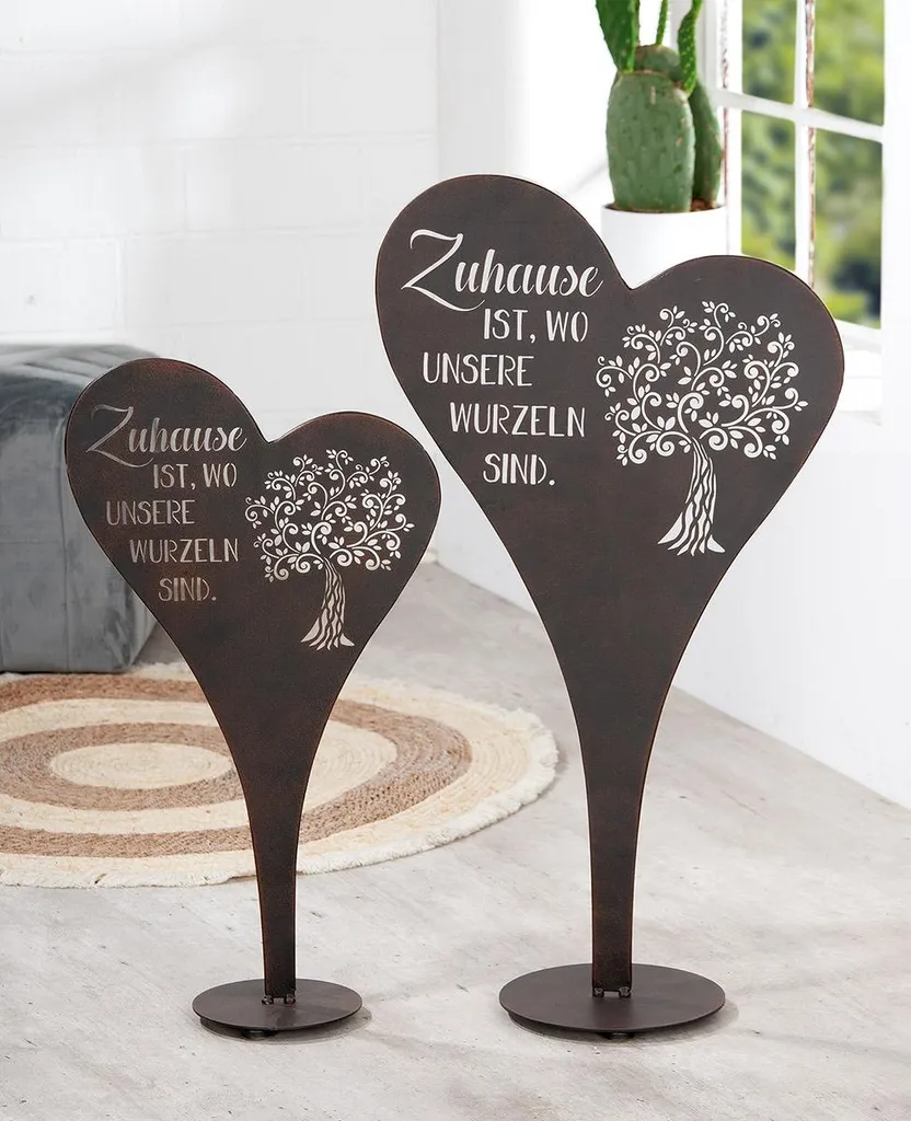 Grand cœur décoratif sur pied en métal effet rouille pour jardin