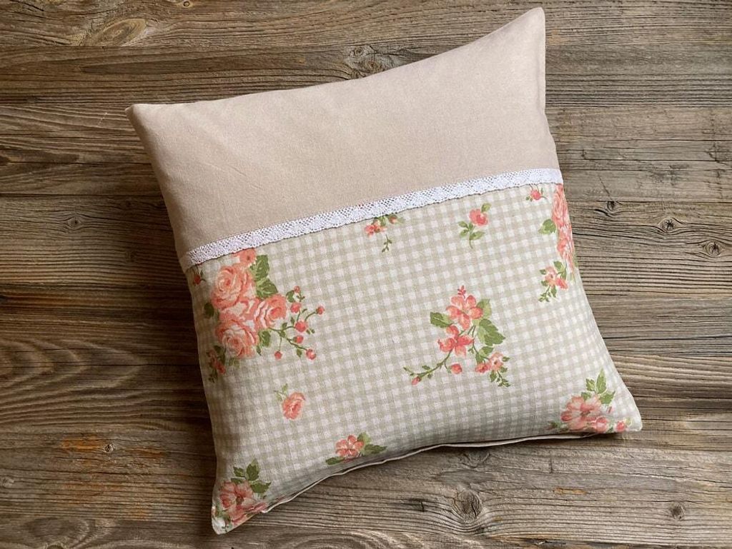 Kissen-Bezug 40x40 cm Rosen Blumen beige weiß Baumwolle Produktbild 
