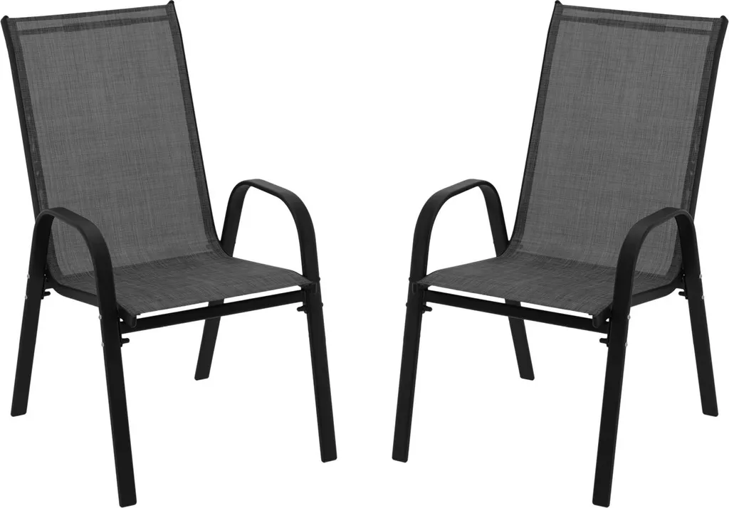 Aménager sa terrasse avec le lot de 2 chaises de jardin ADRIANNA noir