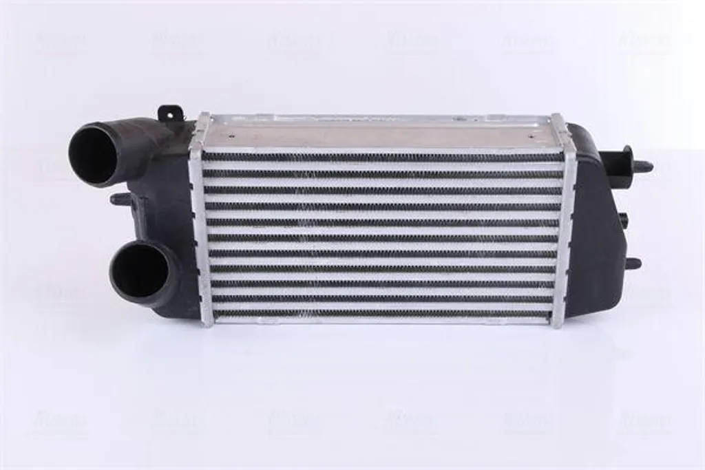 Intercooler de Suralimentation Nissens 96774 pour Moteur Turbo Diesel
