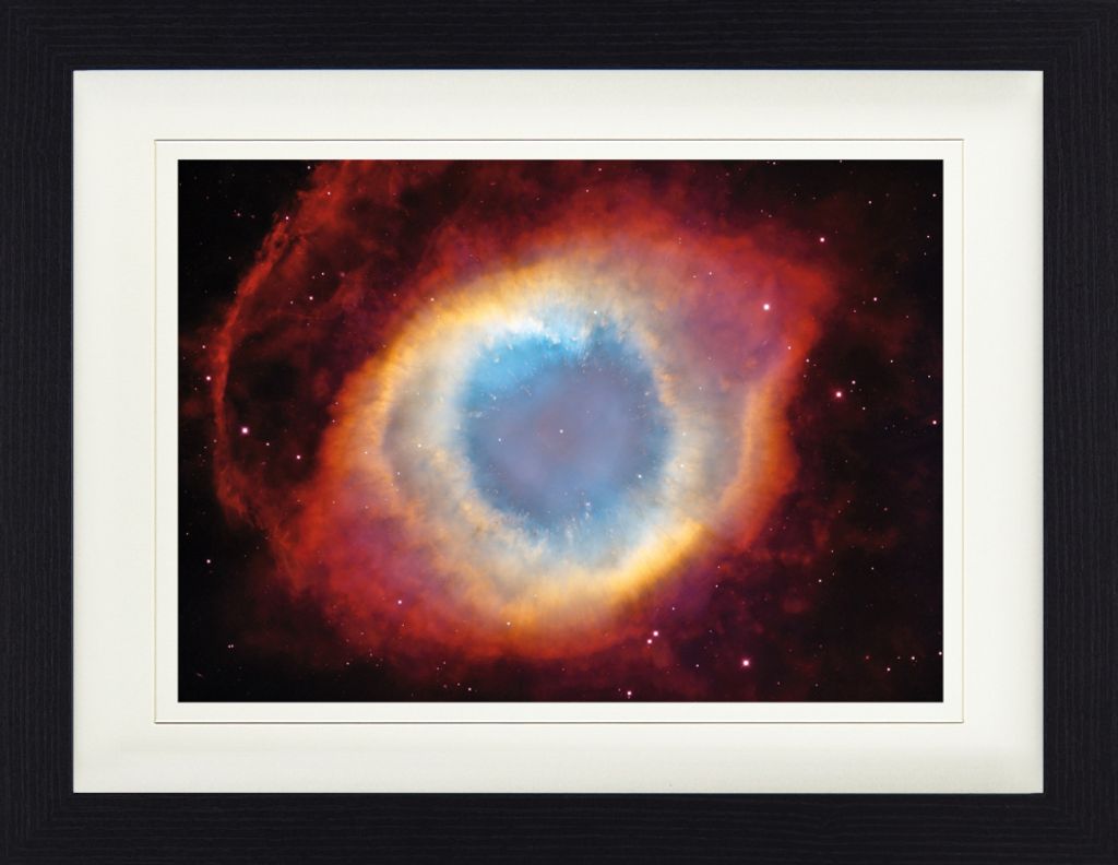 Der Weltraum Gerahmtes Bild Mit Edlem Passepartout | Wand-Bilder | Im Bilderrahmen - Der Helixnebel, Das Auge Gottes (30 x 40 cm)
