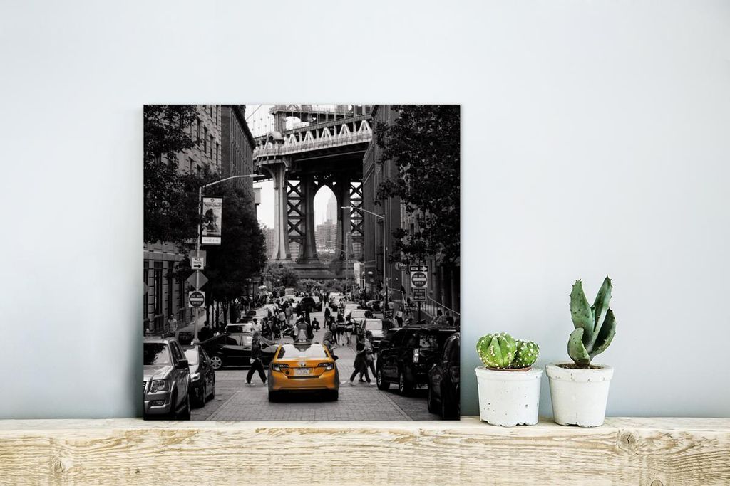 MuchoWow Wanddekoration Metall Metallbild Wandkunst 20x20 cm Schwarz-Weiß-Foto mit einem gelben Taxi im amerikanischen New York MuchoWow Aluminium...