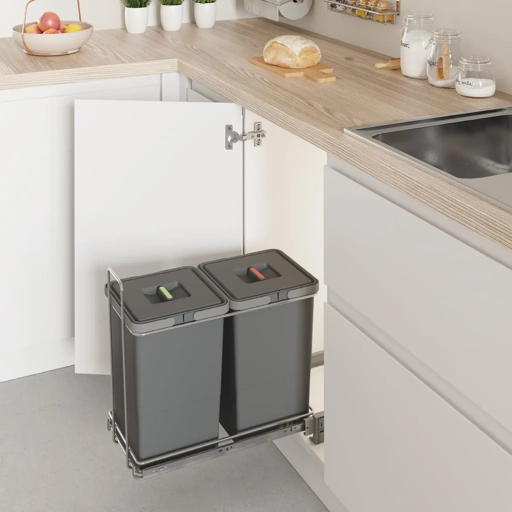 Finies les odeurs : Poubelle extensible 300 mm hermétique pour meuble cuisine
