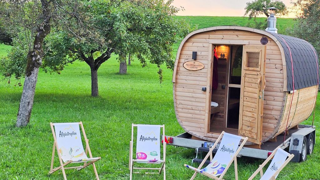 Jochen Schweizer Mobile Sauna mieten Wangen im Allgäu (1 Tag); Erlebnis verschenken oder selbst erleben; Gutschein gültig für bis zu 8 Person G...