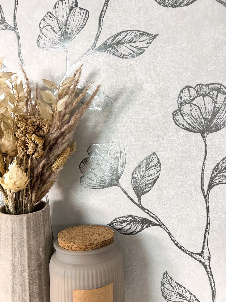 NEWROOM Tapete Grau Vliestapete Blumen - Vintage Floral Produktbild 