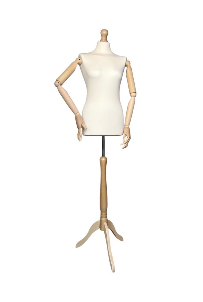 Weibliche Schaufensterpuppe mit Holzarmen - Schneiderpuppe für Damen, Kleidform für Schaufenster & Design, Schaufensterpuppe